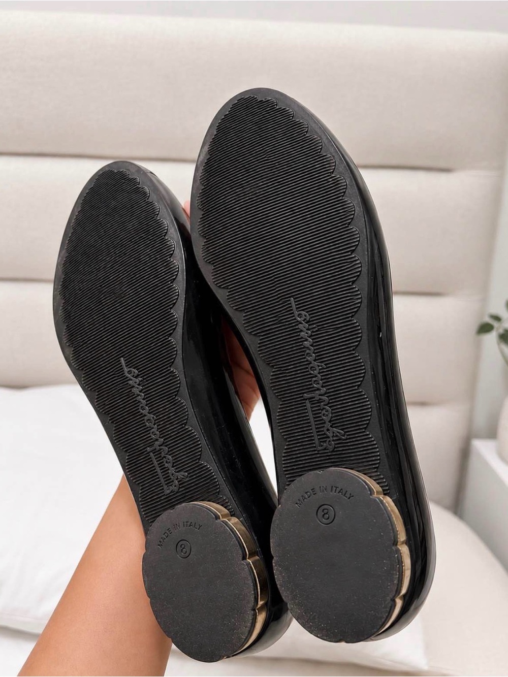 Salvatore Ferragamo Black Patent Bow Flats with Gold Plaque - Picture 2 of 3